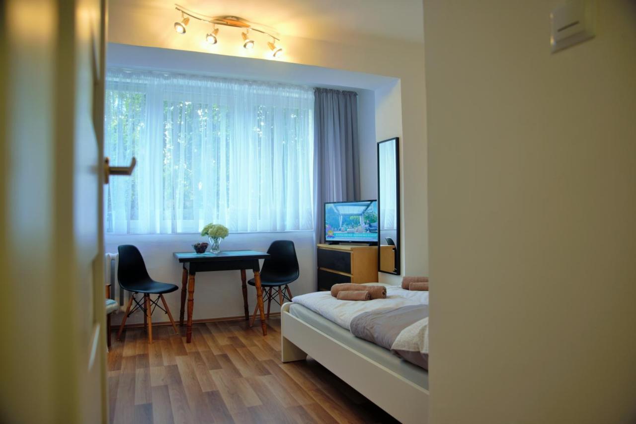 Friendly Place Doki Gdansk Bagian luar foto